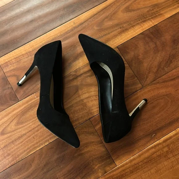 High heels - Picture 2 of 4